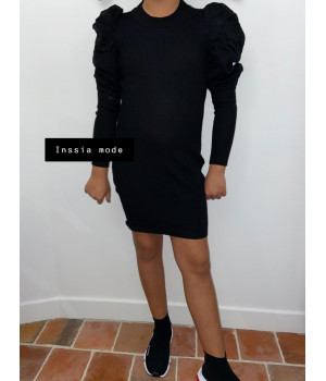 Robe noir moulante manches froufrou